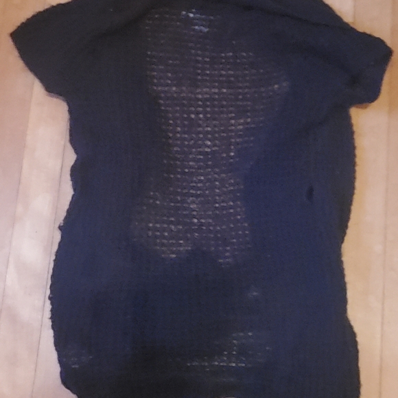 Decree Loose Knit Wrap Top - Picture 6 of 6